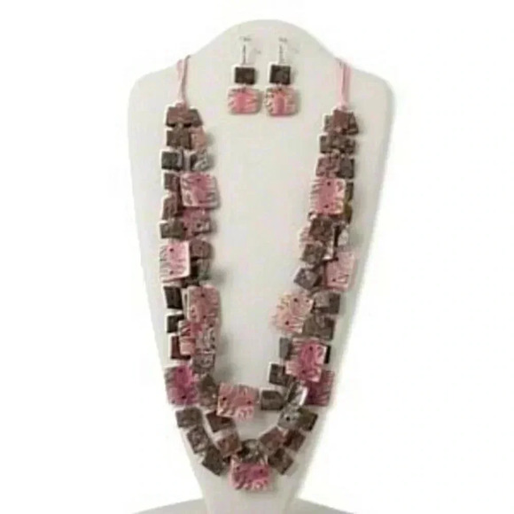 Organic Tribal Painted Pink Multi Pen Shell Palm Wood Necklace Earrings Set - Picture 1 of 1